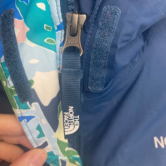 The North Face Girl's Resolve Reflective Jacket Size XL - Picture 9 of 13